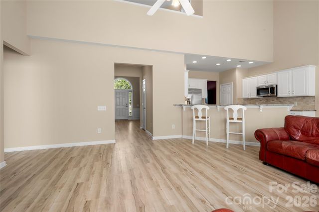 9313 Linden Tree Lane, Charlotte, NC 28277
