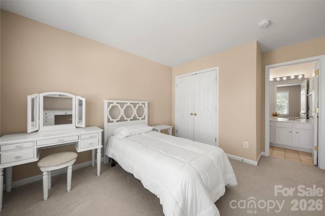 9313 Linden Tree Lane, Charlotte, NC 28277