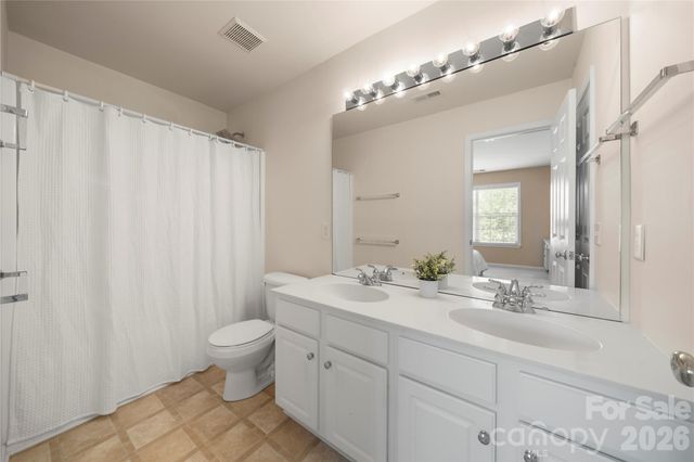 9313 Linden Tree Lane, Charlotte, NC 28277