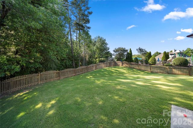 9313 Linden Tree Lane, Charlotte, NC 28277