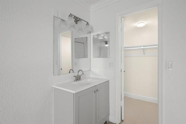 2601 Red Hibiscus Boulevard, Delray Beach, FL 33445