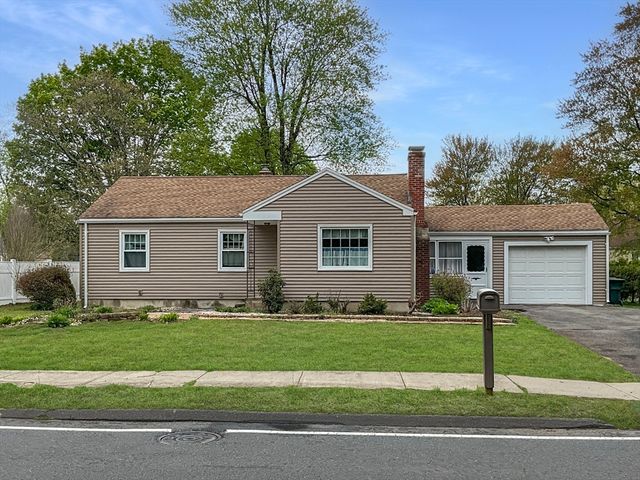 854 Grayson Dr, Springfield, MA 01119