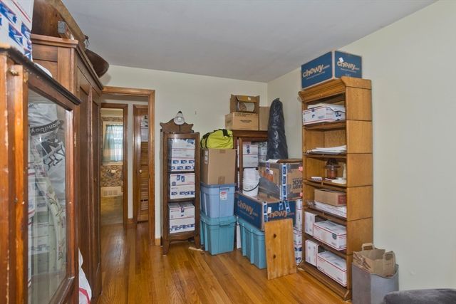 854 Grayson Dr, Springfield, MA 01119