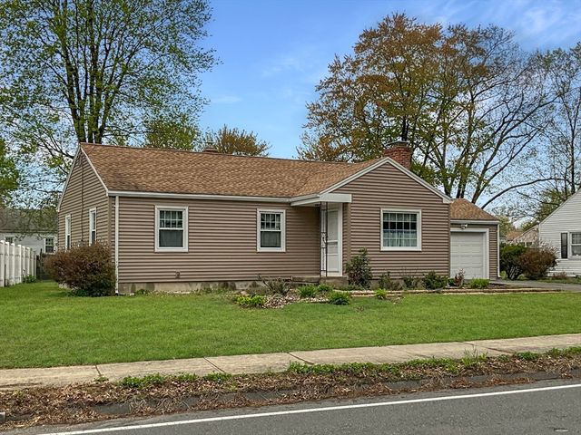 854 Grayson Dr, Springfield, MA 01119