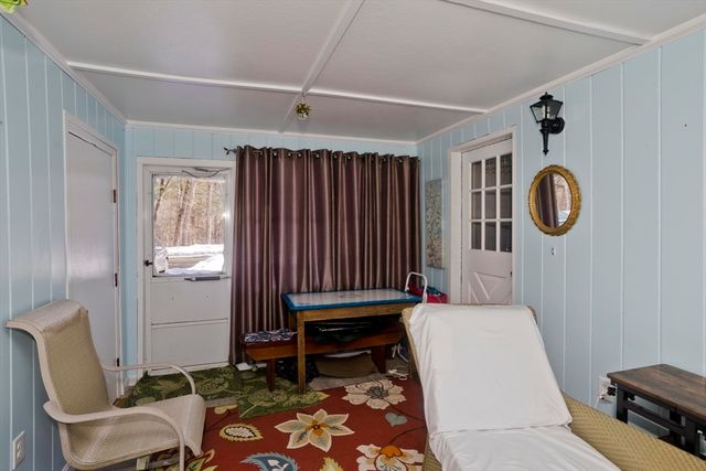 854 Grayson Dr, Springfield, MA 01119
