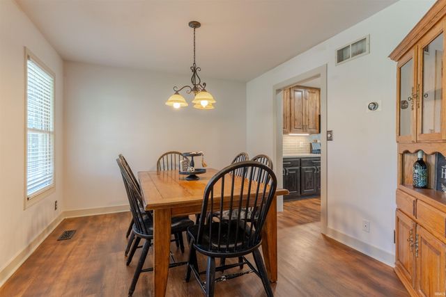 505 Southbrook Drive, Evansville, IN 47711
