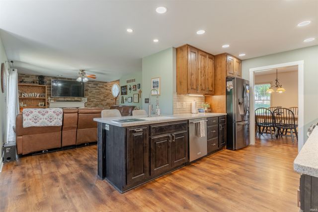 505 Southbrook Drive, Evansville, IN 47711