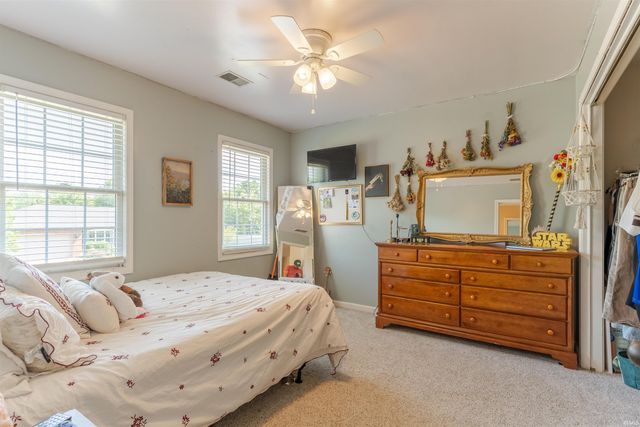 505 Southbrook Drive, Evansville, IN 47711