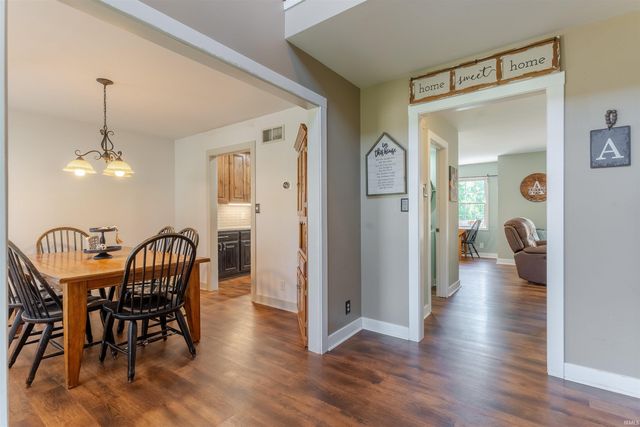 505 Southbrook Drive, Evansville, IN 47711