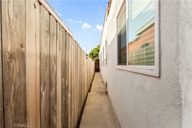 1553 W 60th Place, Los Angeles, CA 90047