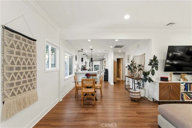 1553 W 60th Place, Los Angeles, CA 90047