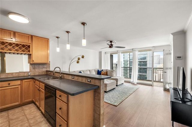 620 Peachtree Street NE 2011, Atlanta, GA 30308