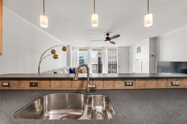 620 Peachtree Street NE 2011, Atlanta, GA 30308