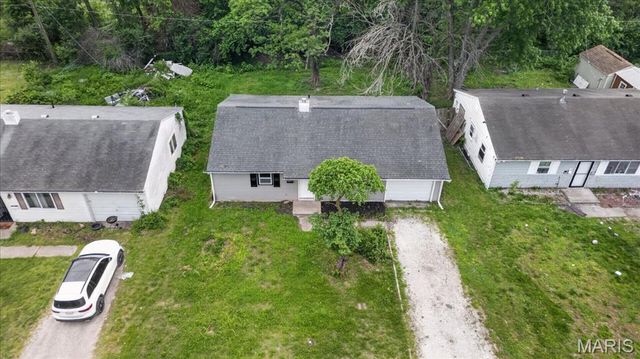 36 Saint Gregory Drive, Cahokia, IL 62206
