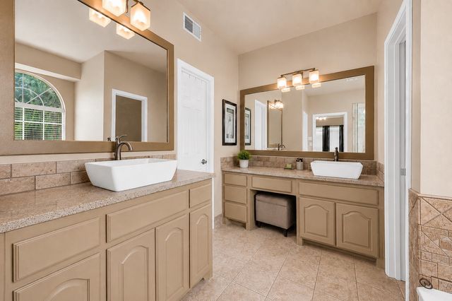 10809 Spyglass Hill, Rowlett, TX 75089