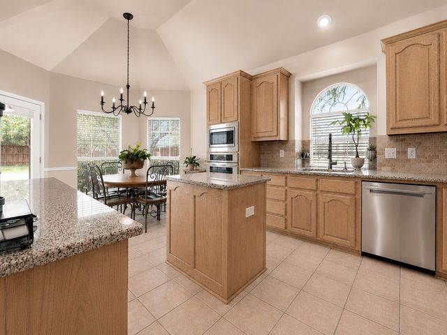 10809 Spyglass Hill, Rowlett, TX 75089