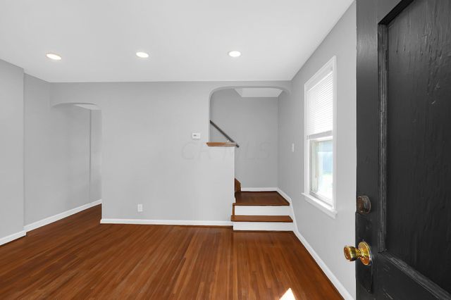 1468 Elmwood Avenue, Columbus, OH 43212