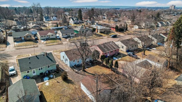 1685 Fremont Avenue E, Saint Paul, MN 55106