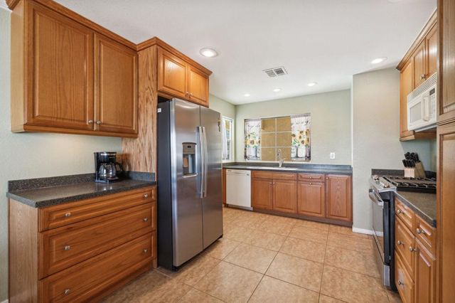 56034 Desert Gold Drive, Yucca Valley, CA 92284