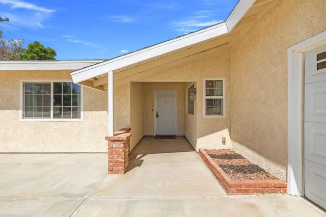 56034 Desert Gold Drive, Yucca Valley, CA 92284