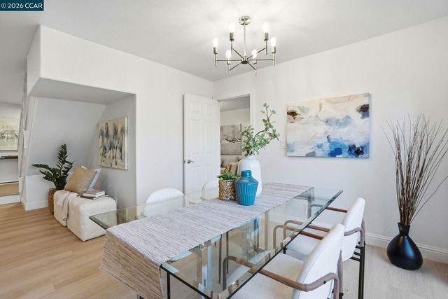 208 Siskiyou Ct, Walnut Creek, CA 94598