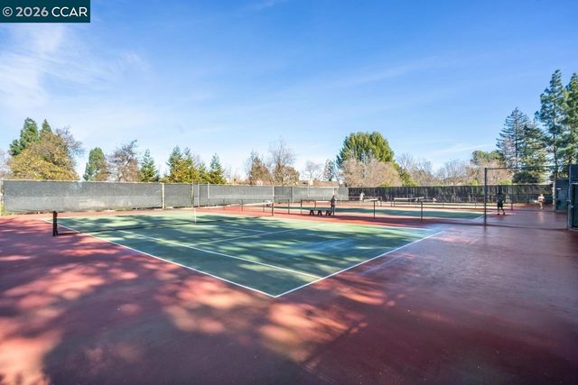 208 Siskiyou Ct, Walnut Creek, CA 94598