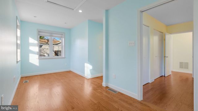 6532 BLUE CHURCH RD S, Coopersburg, PA 18036