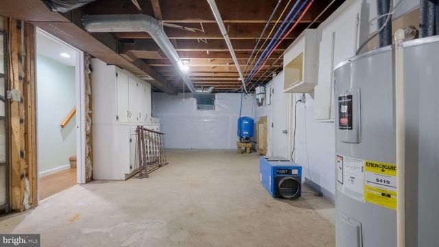 6532 BLUE CHURCH RD S, Coopersburg, PA 18036