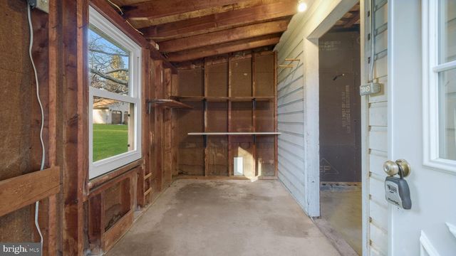 6532 BLUE CHURCH RD S, Coopersburg, PA 18036