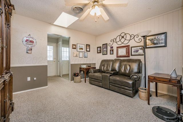 301 10TH Avenue, Canyon, TX 79015