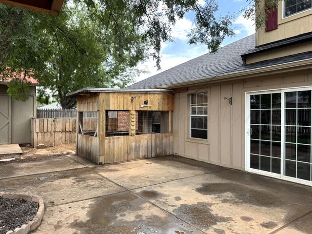 301 10TH Avenue, Canyon, TX 79015