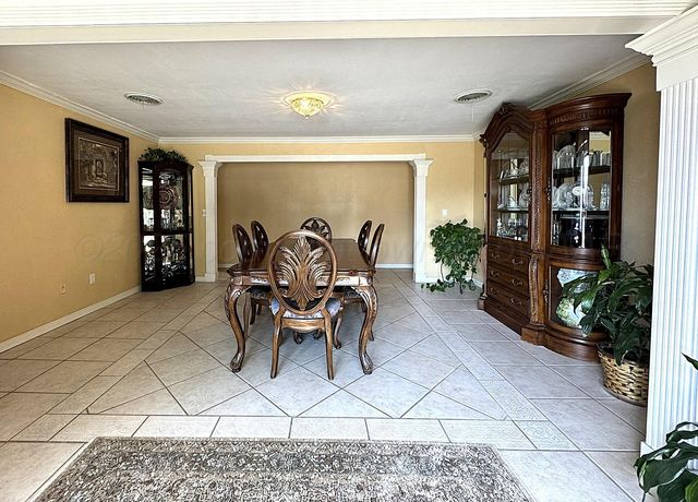 301 10TH Avenue, Canyon, TX 79015