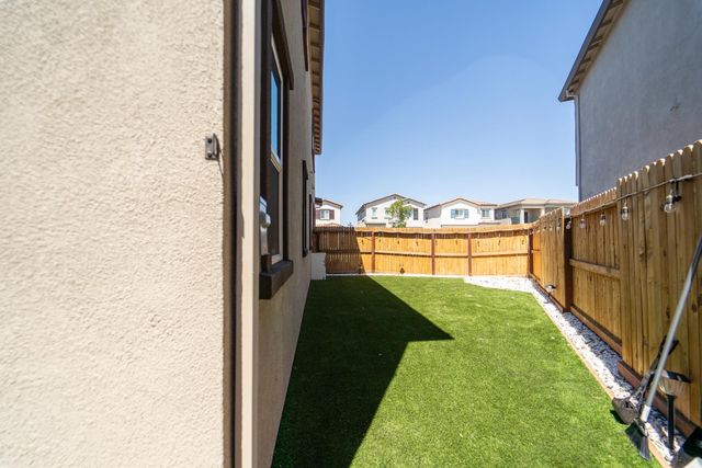 12204 Paint Horse Ct, Rancho Cordova, CA 95742