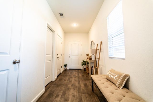 12204 Paint Horse Ct, Rancho Cordova, CA 95742