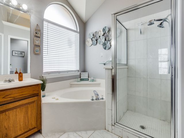 136 Alyssa Court, Weatherford, TX 76085