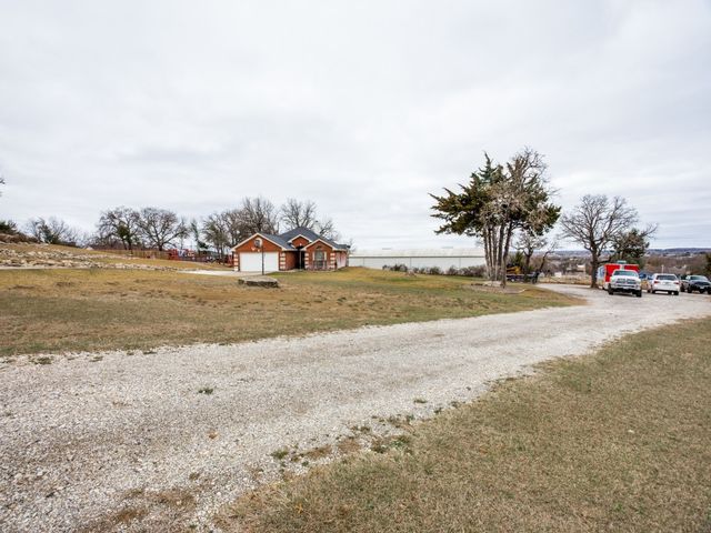 136 Alyssa Court, Weatherford, TX 76085
