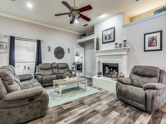 136 Alyssa Court, Weatherford, TX 76085