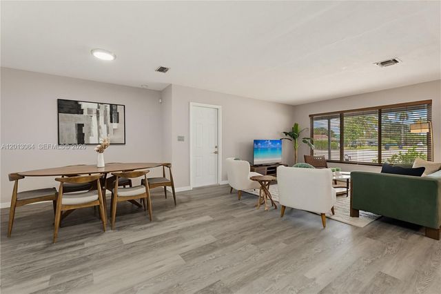2825 NW 9th Ave, Wilton Manors, FL 33311
