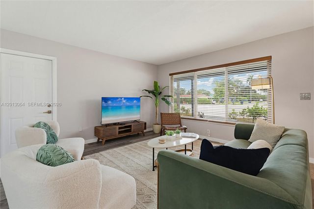 2825 NW 9th Ave, Wilton Manors, FL 33311