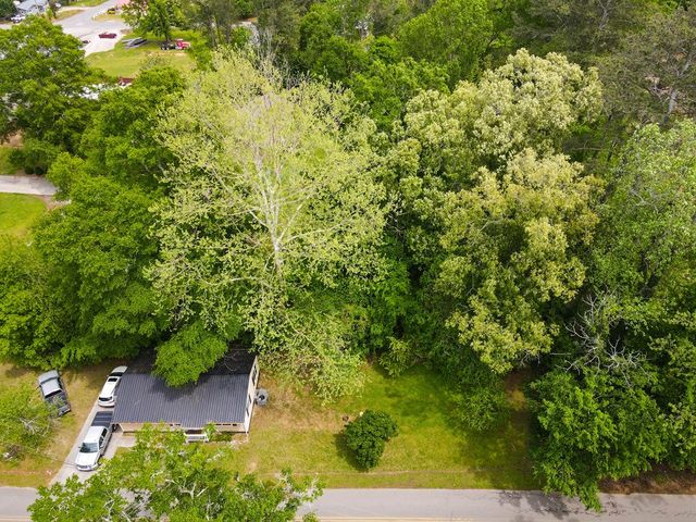 130 Round Knob Road, Rocky Face, GA 30740