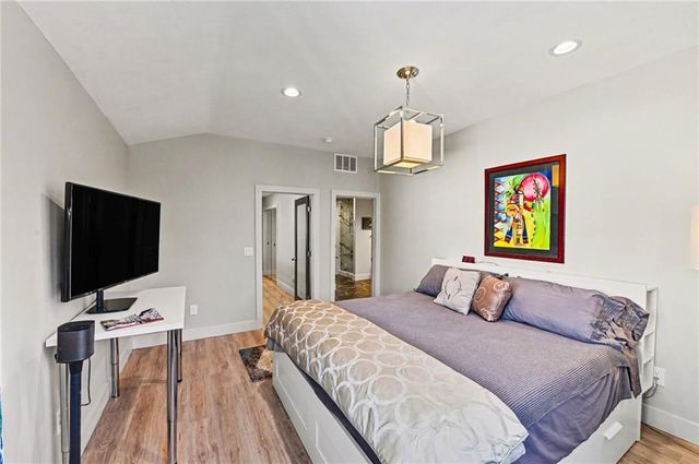 3763 Washington Street, Kansas City, MO 64111