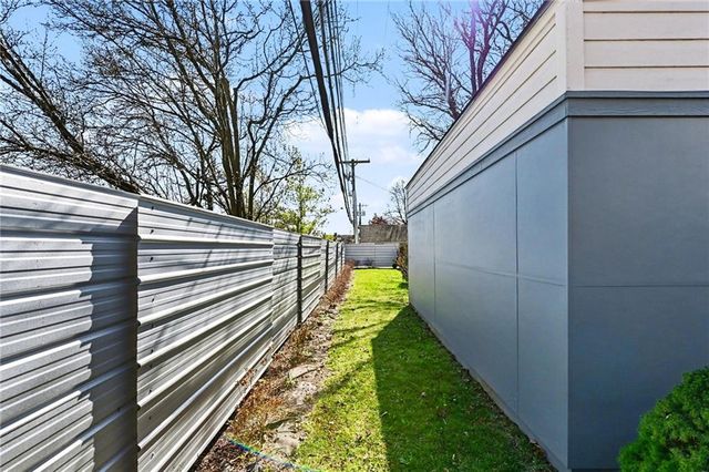 3763 Washington Street, Kansas City, MO 64111