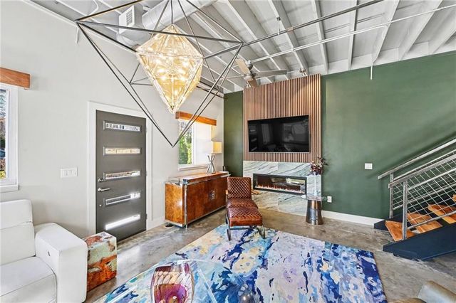 3763 Washington Street, Kansas City, MO 64111