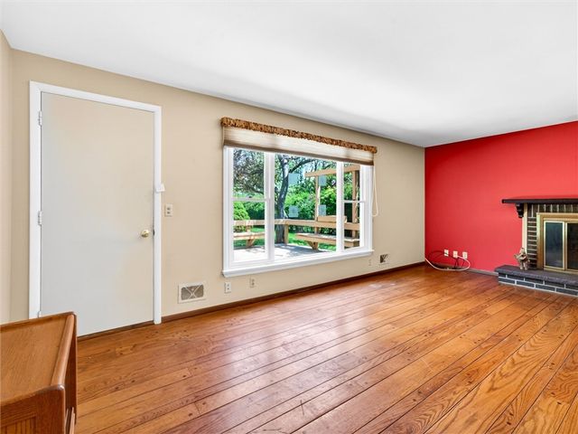 200 Orchard Creek Lane, Greece, NY 14612