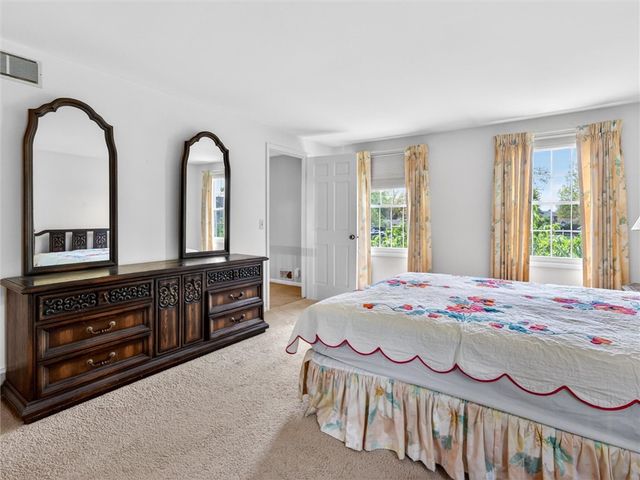 200 Orchard Creek Lane, Greece, NY 14612