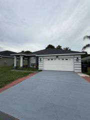132 GOLF AIRE BOULEVARD, Haines City, FL 33844