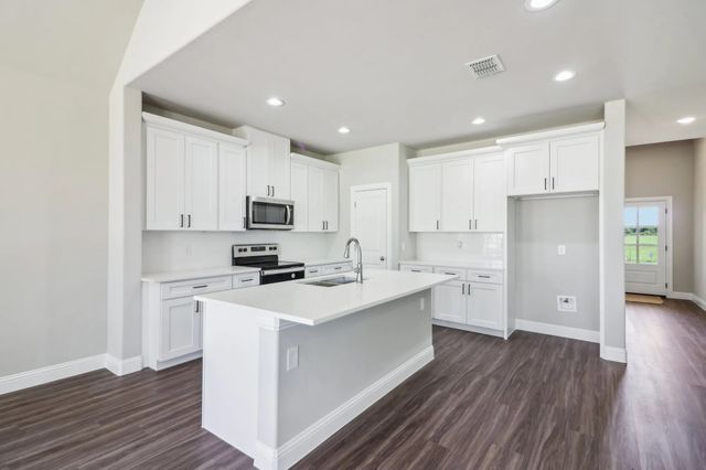1009 Springfield Drive, Springtown, TX 76082