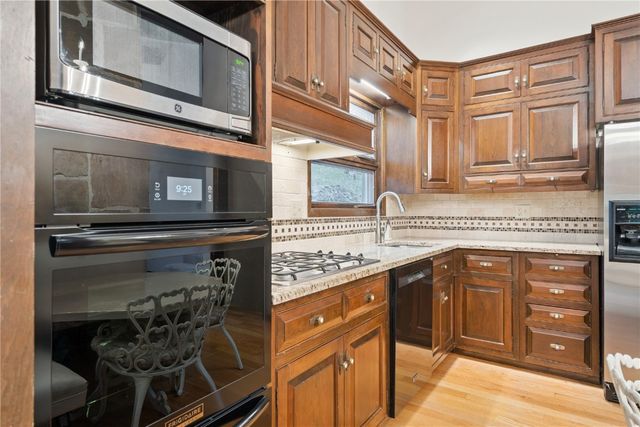 380 Indiandale Road SE, Cedar Rapids, IA 52403