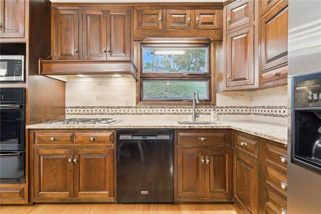 380 Indiandale Road SE, Cedar Rapids, IA 52403