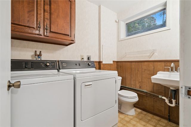 380 Indiandale Road SE, Cedar Rapids, IA 52403